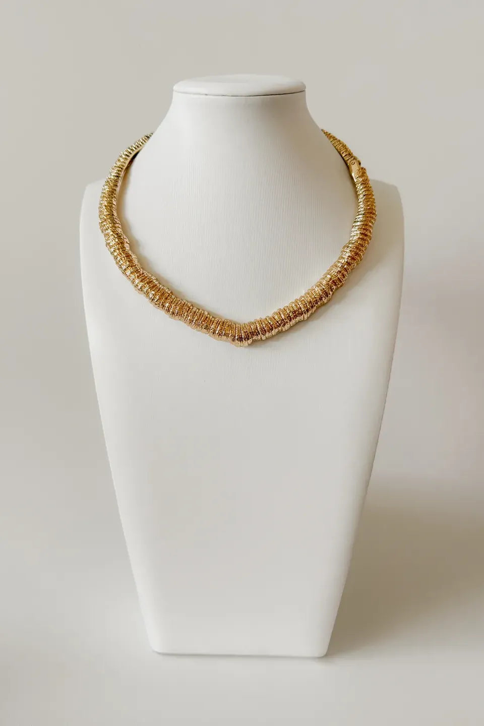 Women’s Textured Metal Choker Necklace with Spring Clasp