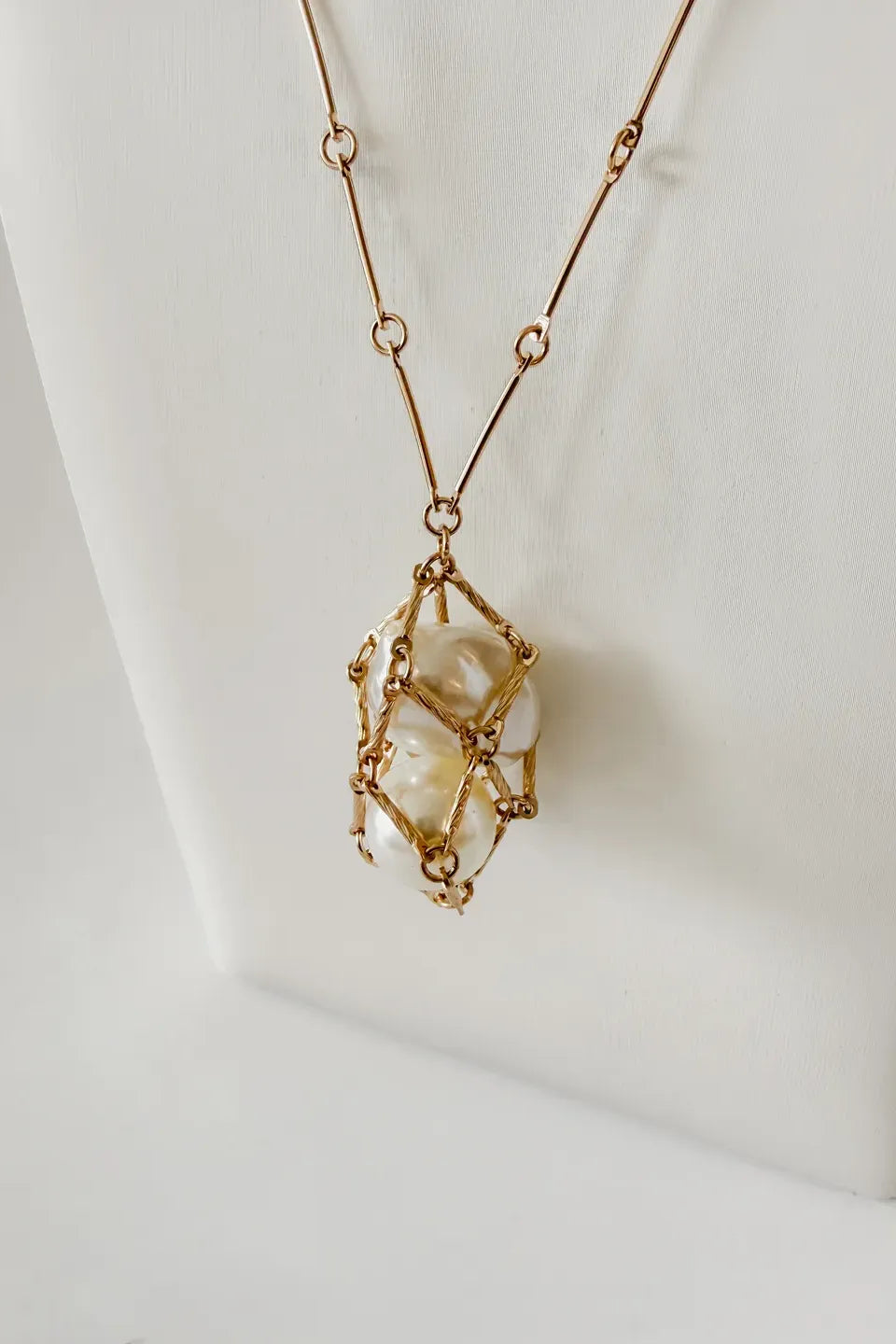 Women’s Long Necklace with Bar Chain and Pearl Pendant